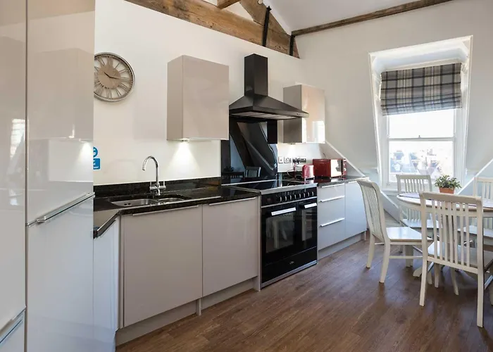 Minster View Penthouse *